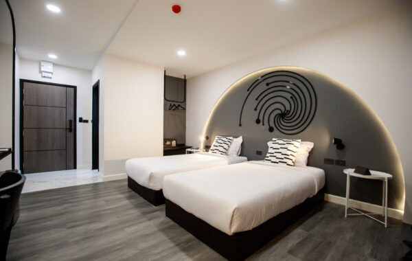 Deluxe Room (Twin Beds)